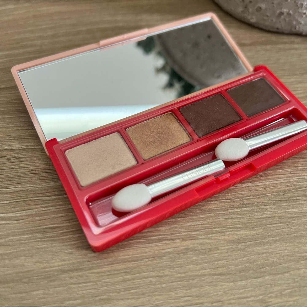 Clinique Limited Edition All About Shadow Quad A50 Daybreak Morning Java - Picture 3 of 5